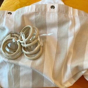 Shower curtain and rings